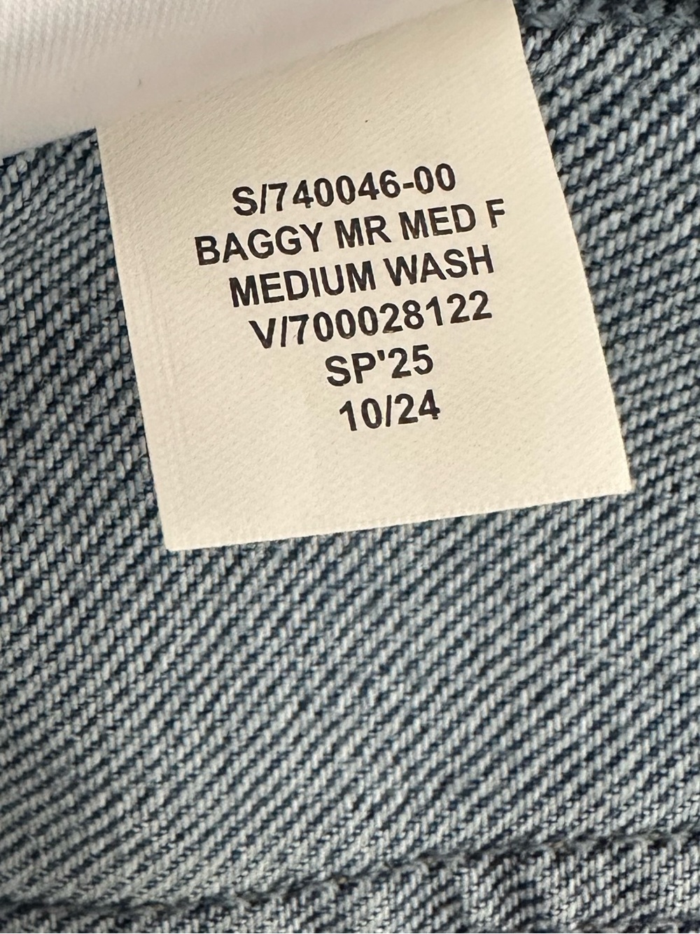 New Gap Mid Rise UltraSoft Wide Leg Baggy Jeans
Size 10 Tall Relaxed Slouchy Y2K - Picture 10 of 13